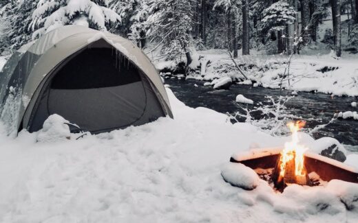 How to Stay Warm in a Tent Without Electricity